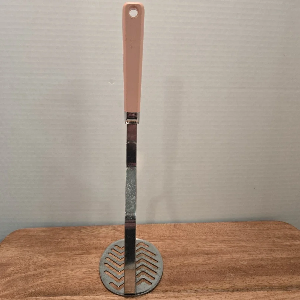 Rare Vintage Pink Made In USA Masher Ricer‎ Utensil Maid Of Honor Sears Brand